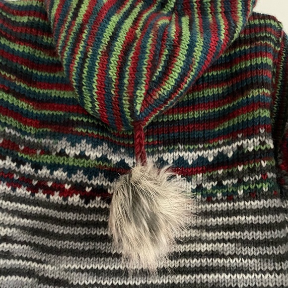 Coat with hood. Brand new - Picture 5 of 5